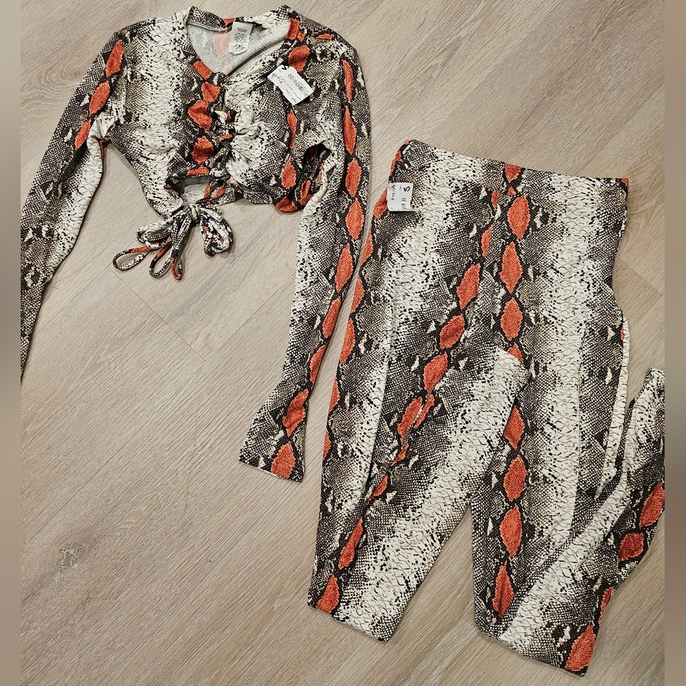 2 Pc Snakeprint Set - image 1